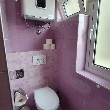 Solis Apartment *